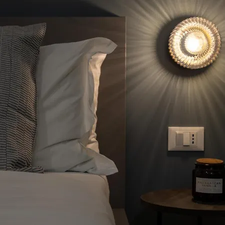 Chic Studio: Historic Elegance דירה *