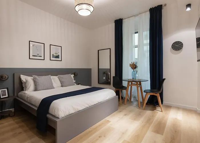 Chic Studio: Historic Elegance