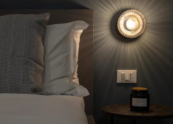 Chic Studio: Historic Elegance Lejlighed *